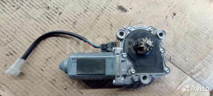 Моторчик стеклоподъемника правый Scania R 5 2006