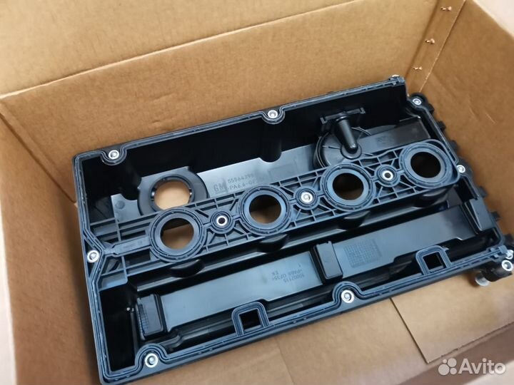 Клапанная крышка Opel z16xer z18xer a16xer