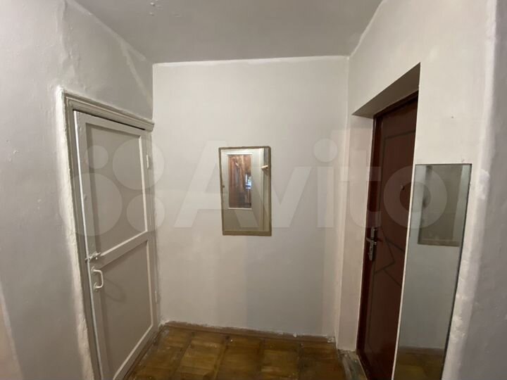 2-к. квартира, 40 м², 1/2 эт.