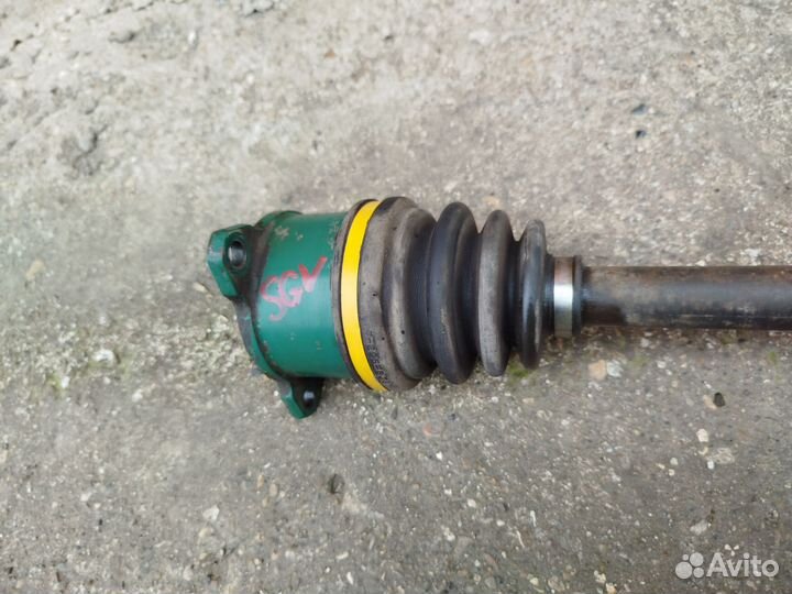 Привод передний левый Suzuki Grand Vitara 1