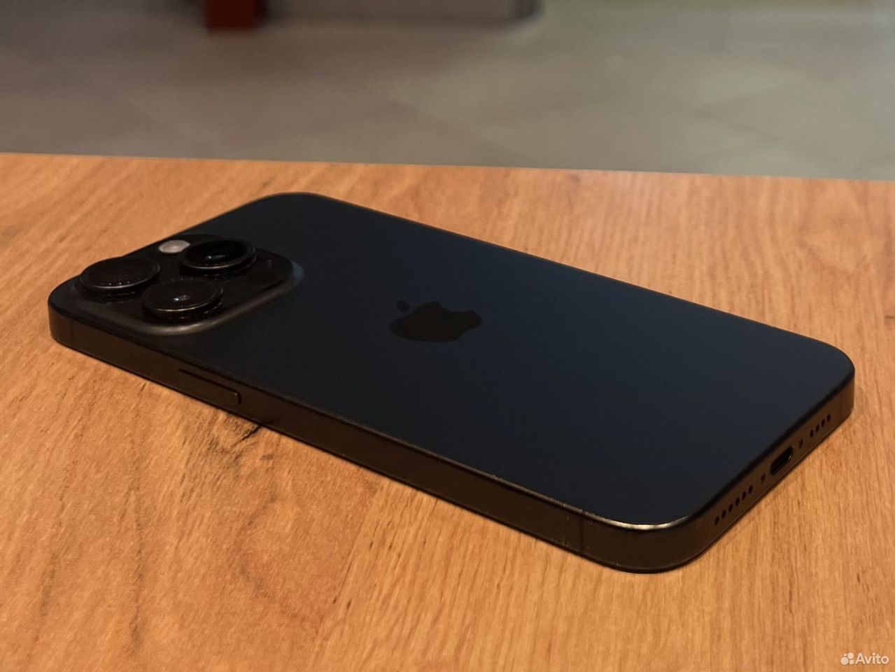 iPhone 15 Pro, 256 ГБ