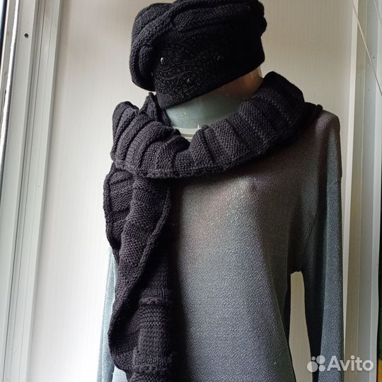 Женские комплекты (шапка + шарф) и береты