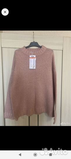 Свитер женский