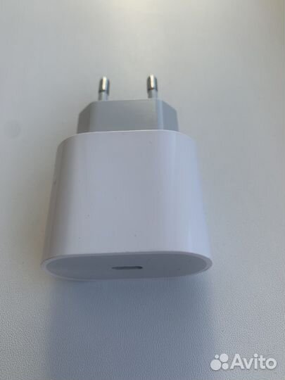 Зарядное устройство для iPhone 20W. Модель 2347