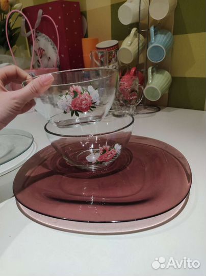 Стеклянная посуда, миски тарелки салатницы