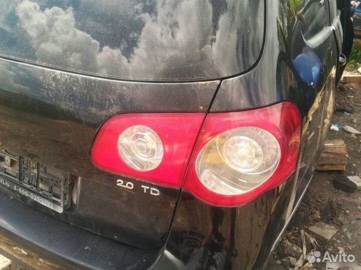 Фонарь внутренний задний правый Volkswagen Passat