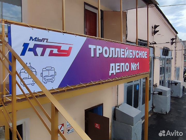 Широкоформатная печать баннеров, наклеек, плоттер