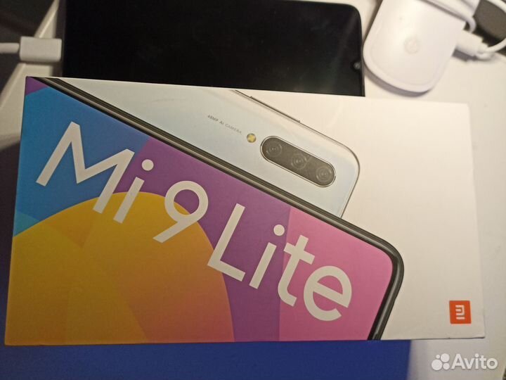 Xiaomi Mi 9 Lite, 6/128 гб