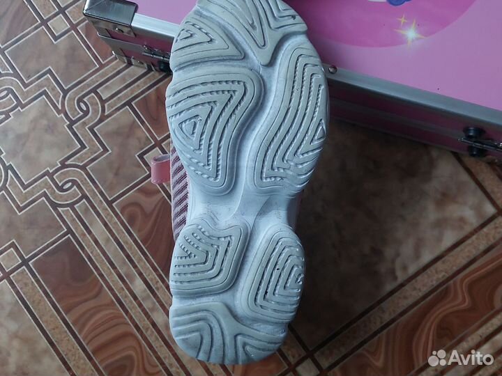 Кроссовки детские 34 размер