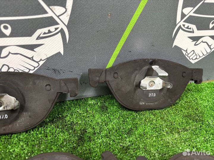 Колодки тормозные передние Bmw 5-Series F10