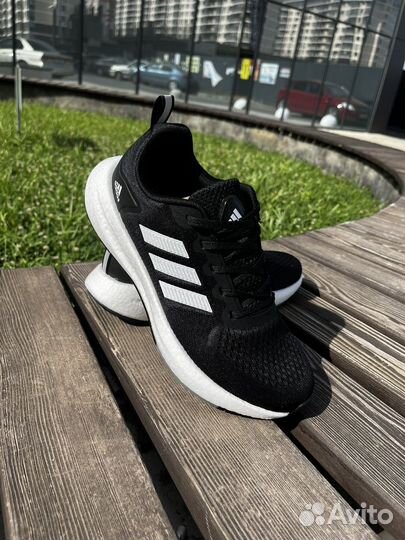 Кроссовки Adidas