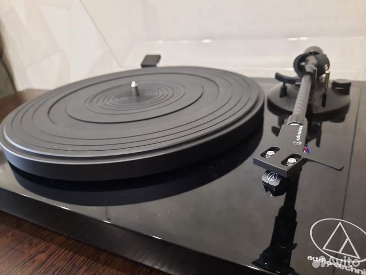 Виниловый проигрыватель audio technica AT-LPW50PB
