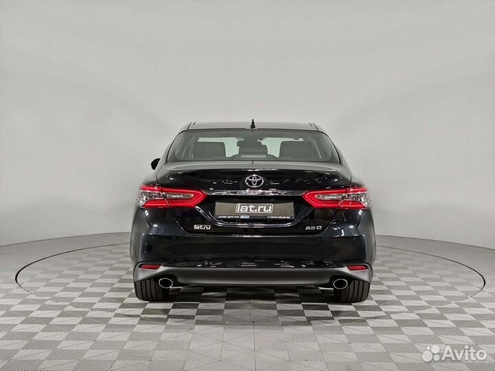 Toyota Camry 2.5 AT, 2023