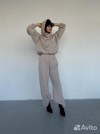 Костюм женский