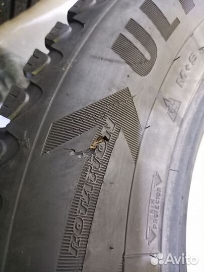 Goodyear UltraGrip Ice Arctic SUV 225/65 R17