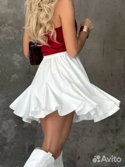 Юбка волнами белая