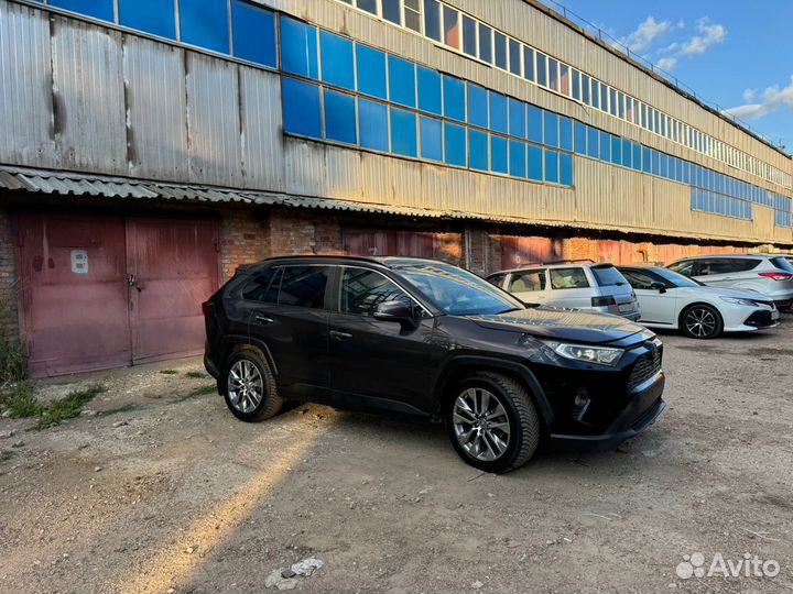 Toyota RAV4 2.5 AT, 2020, битый, 87 000 км