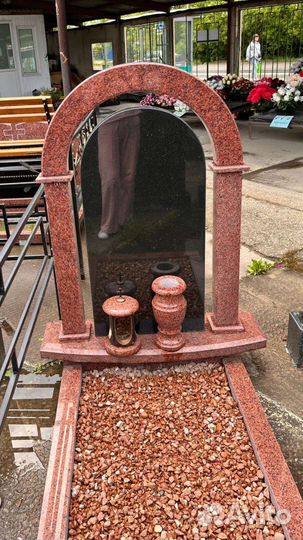 Гранитные памятники