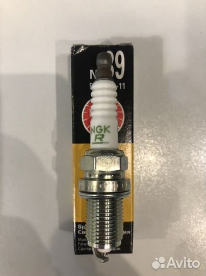 Свеча зажигания toyota avensis