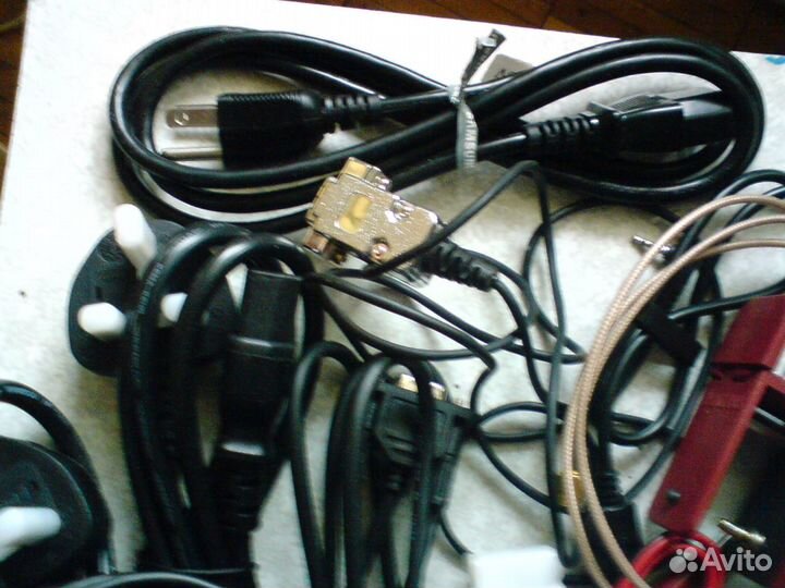 Куча кабелей, адаптер