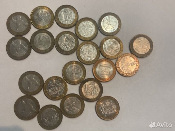 Юбилейные монеты 10 рублей биметалл