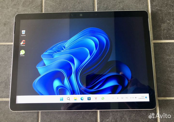 Microsoft surface go 2 /8/128 с дефектом