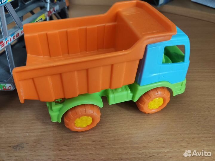 Детские игрушки машины