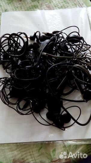 Наушники от телефонов, проводные цена за все