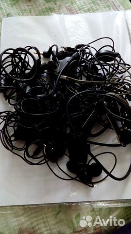 Наушники от телефонов, проводные цена за все