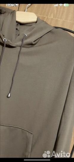 Спортивный костюм женский