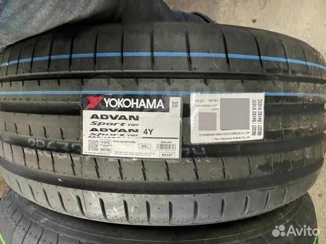 Yokohama Advan Sport V107 265/40 R21