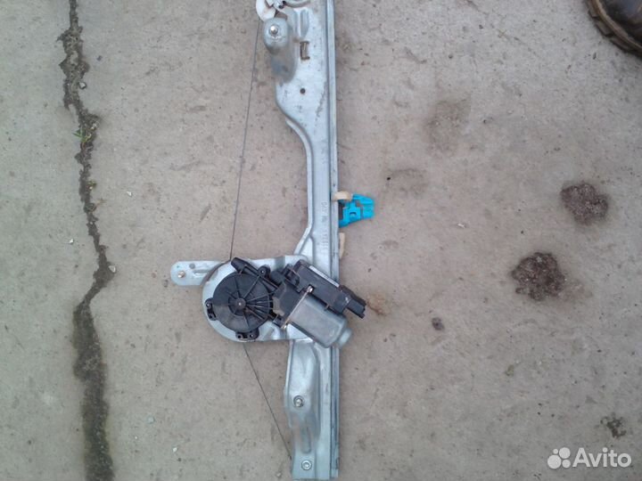 Электростеклоподъемник Рено Модус