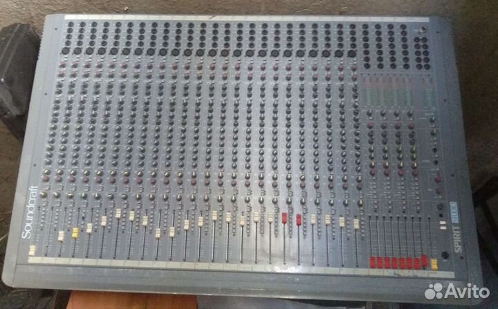 Soundcraft spirit studio 24