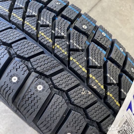 Viatti Brina Nordico V-522 215/55 R17 94T