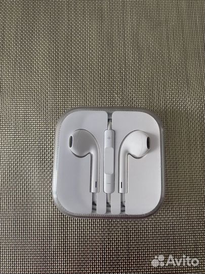 Наушники earpods