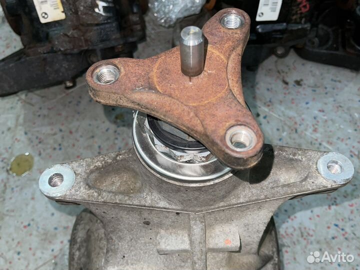 Задний редуктор BMW 7 F02 N63 3.46