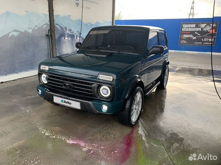 LADA 4x4 (Нива) 1.7 МТ, 2009, 100 000 км