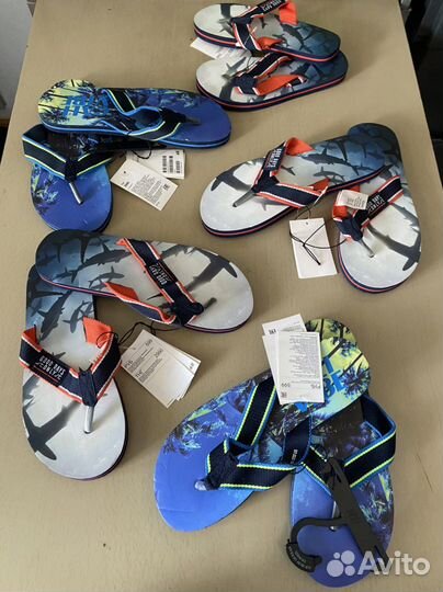 Новые сланцы Н&М для мальчика 33/34,36/37