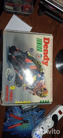 Игровая приставка dendy