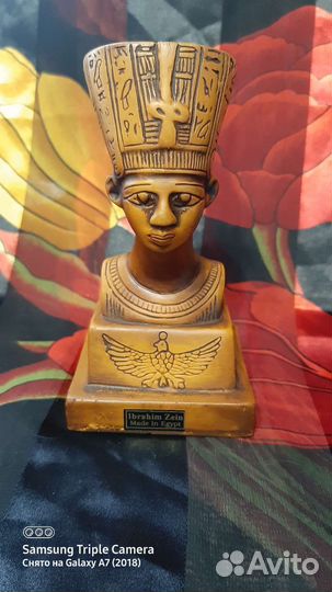 Бюст Нефертити