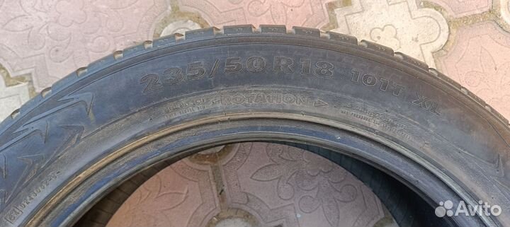 Nokian Tyres Hakkapeliitta 7 235/50 R13 и 235/50 R13 50V