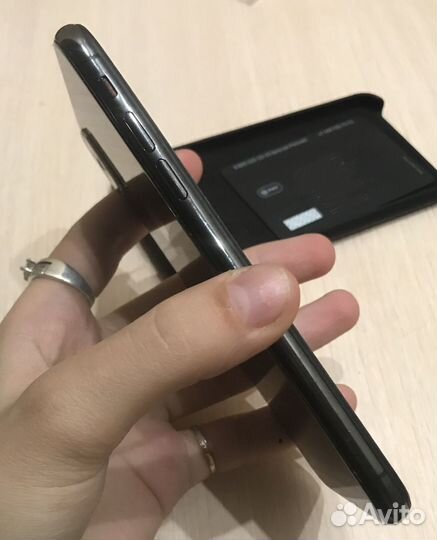 iPhone X, 256 ГБ