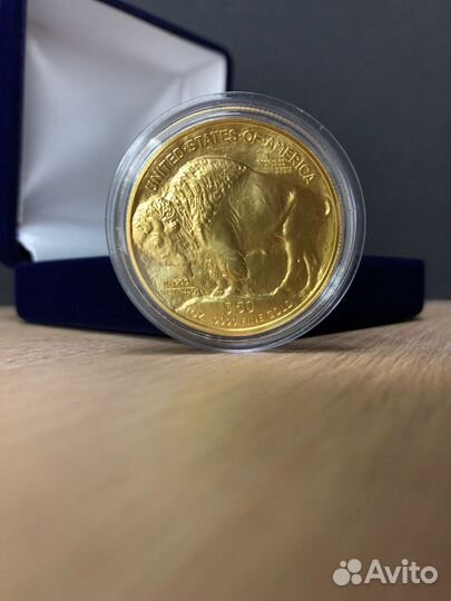 Золотая монета 