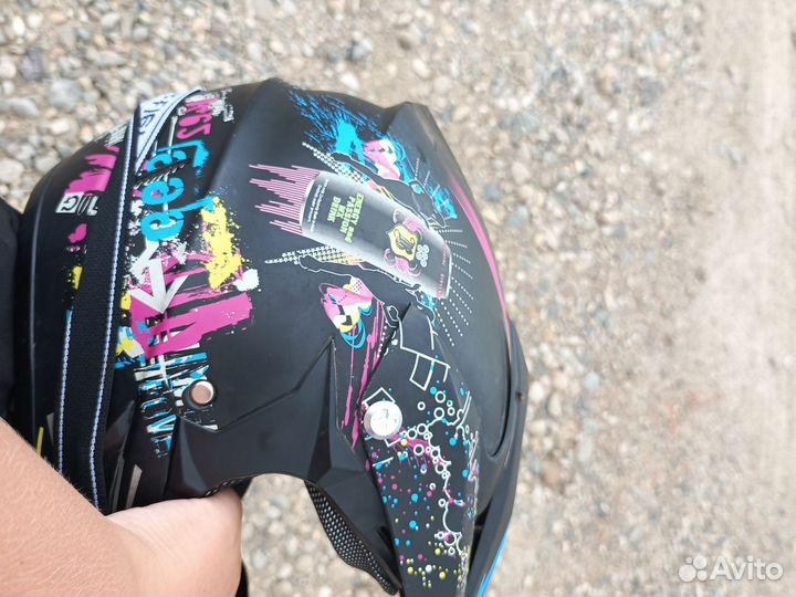 Кроссовый шлем