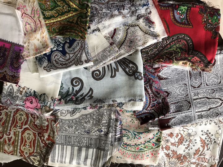 На доставке Отрезы павловопосадских платков