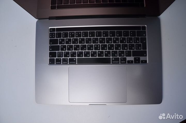 MacBook Pro 16 2019 512Gb Ростест, 155 циклов