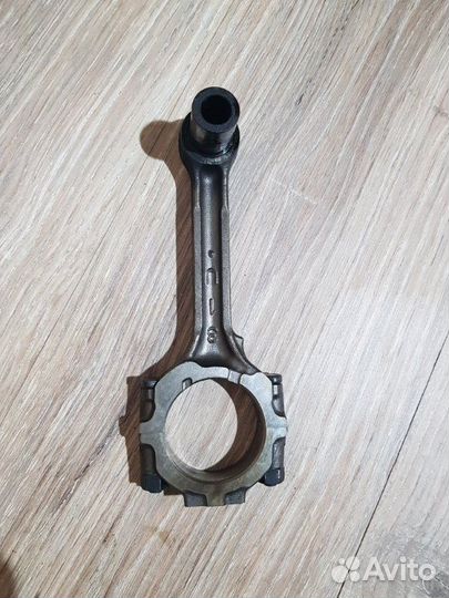 Шатун Nissan Maxima A32 VQ20DE 1999