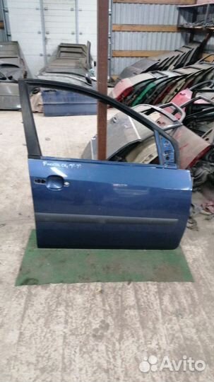 Дверь передняя правая Форд Фиеста 2006г