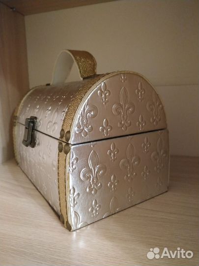 Декоративный сундучок