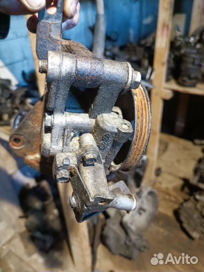 Насос гура Kia Sportage 2. Hyundai